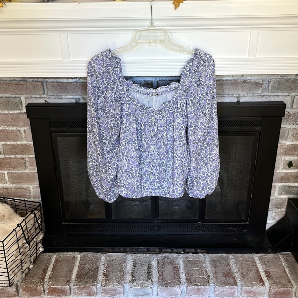 American Eagle floral top - worn once